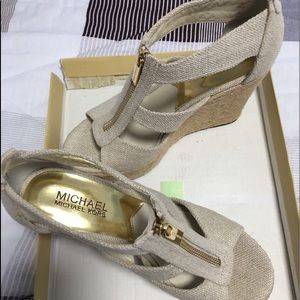 MICHAEL Michael Kors Damita Wedge 7.0 Unworn